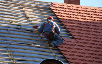 roof tiles Daglingworth, Gloucestershire